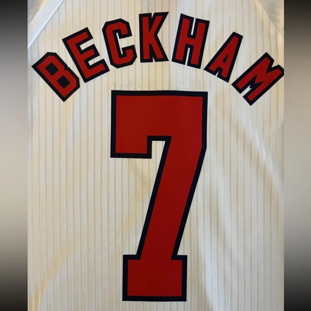 David Beckham #7 England Longsleeve 1998 Home Jersey Retro - Picture 3 of 5